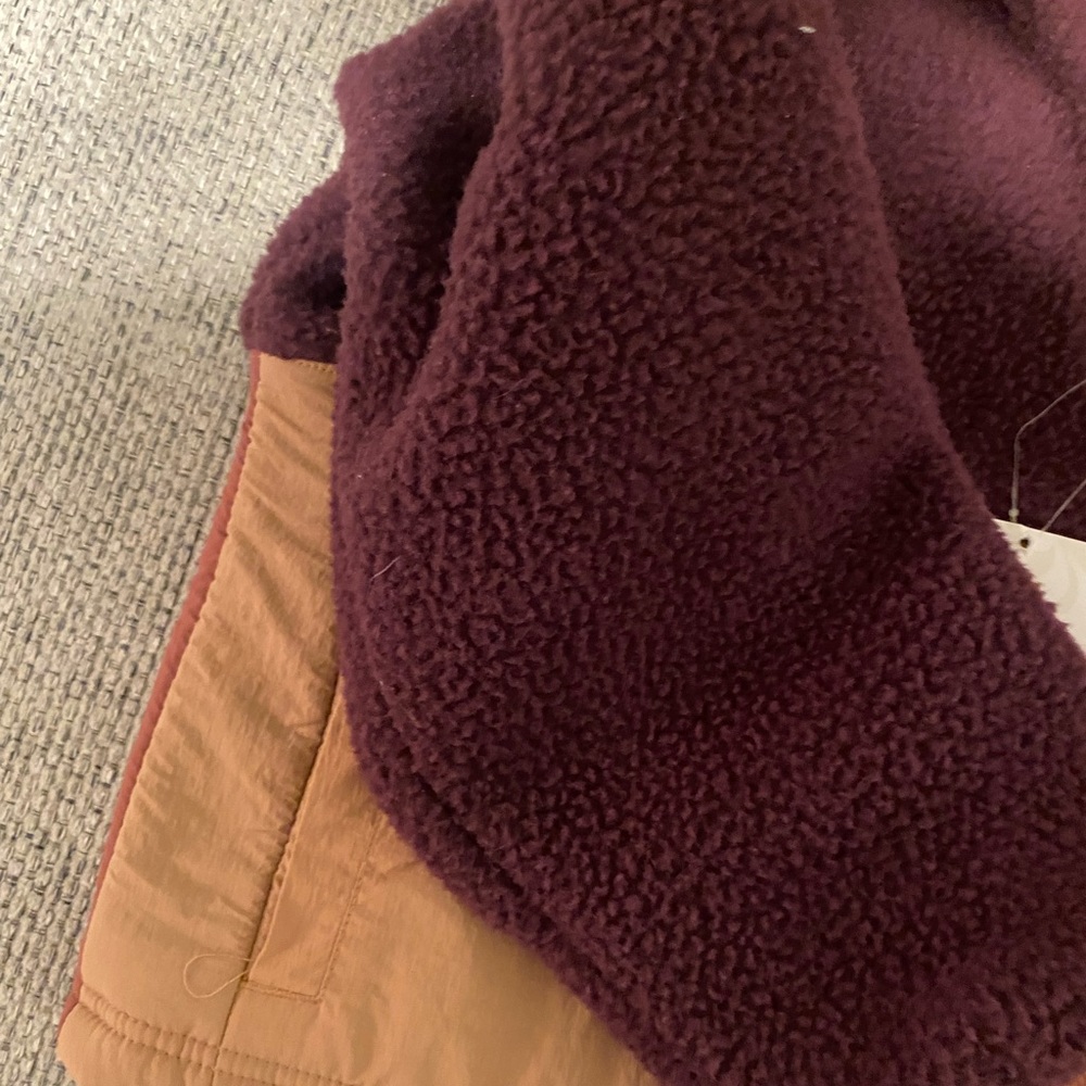 Fabletics sweater - Picture 9 of 13
